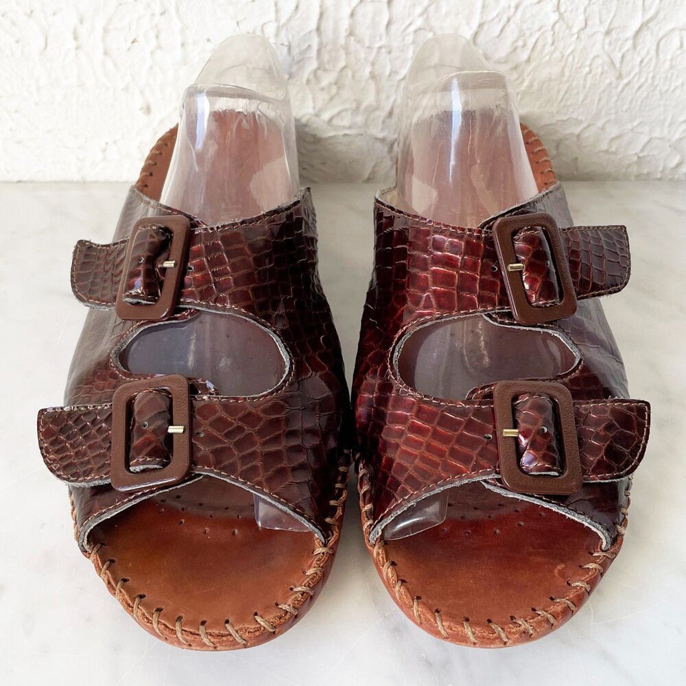 La Plume Wedge Sandals Women's 8.5/39 Brown Leather Embossed Crocodile Slip On